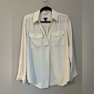 Ann Taylor camp shirt. Off white. Size M